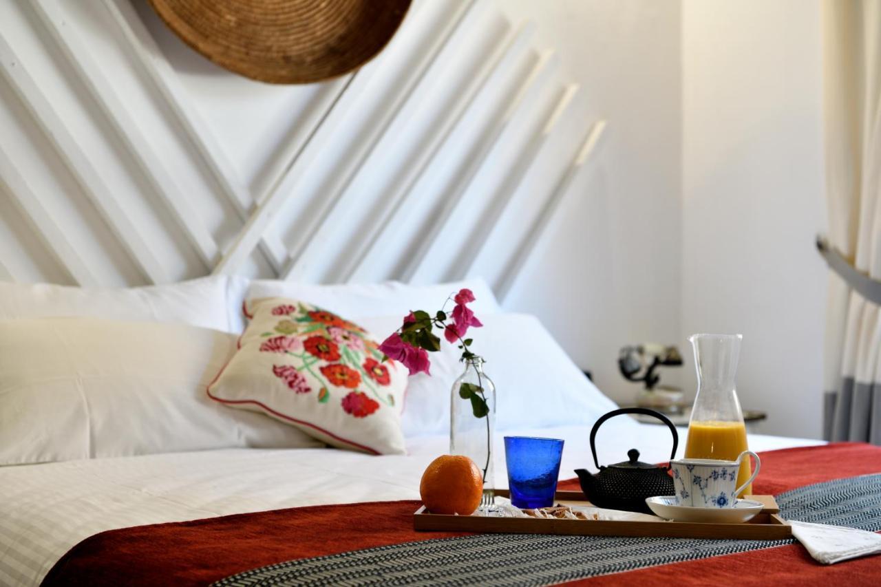 Lughia Bed & Breakfast ตอร์โตลี ภายนอก รูปภาพ