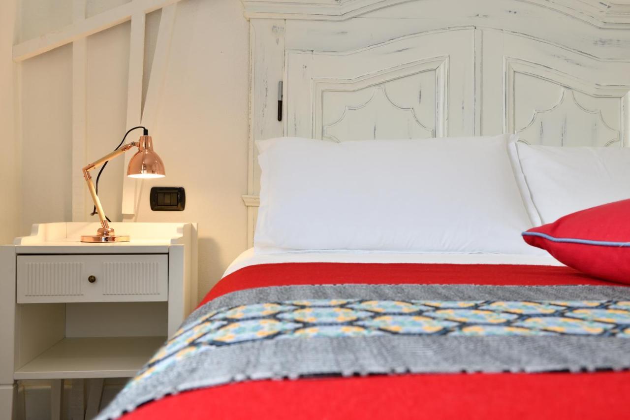Lughia Bed & Breakfast ตอร์โตลี ภายนอก รูปภาพ